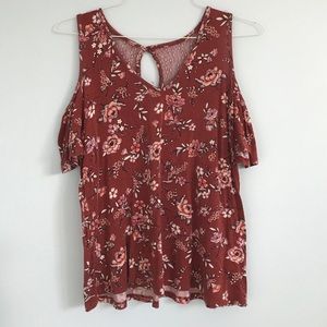 Flower detailing shirt